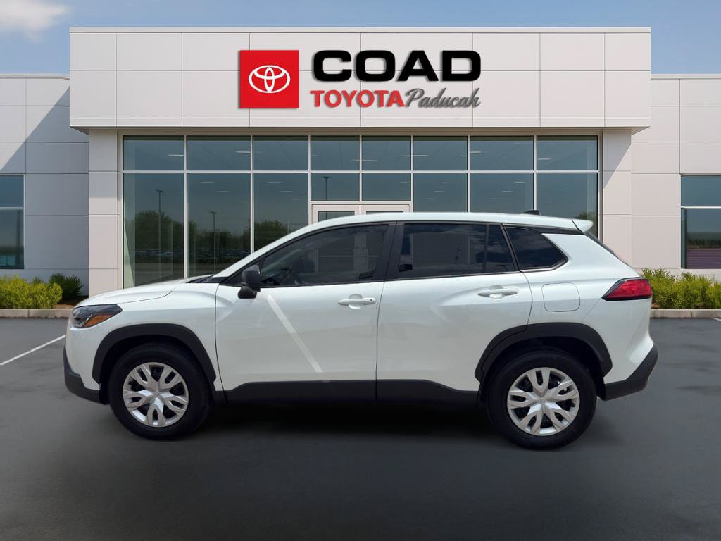 Certified 2025 Toyota Corolla Cross L AWD/4WD image 2