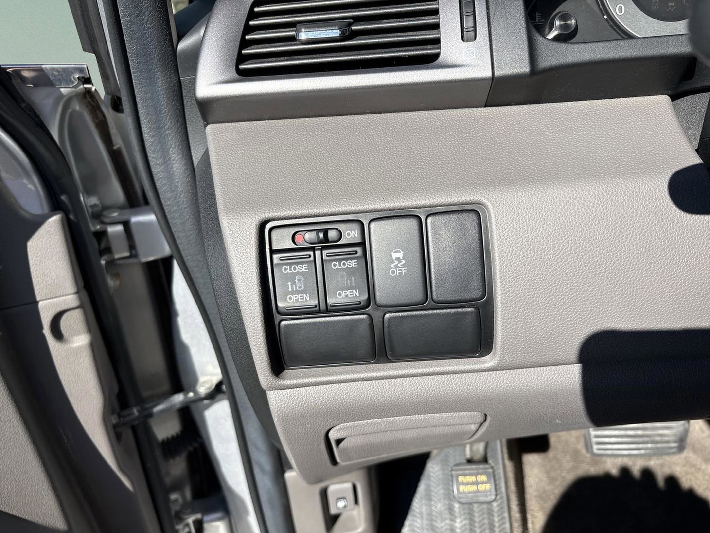 Used 2013 Honda Odyssey EX image 14