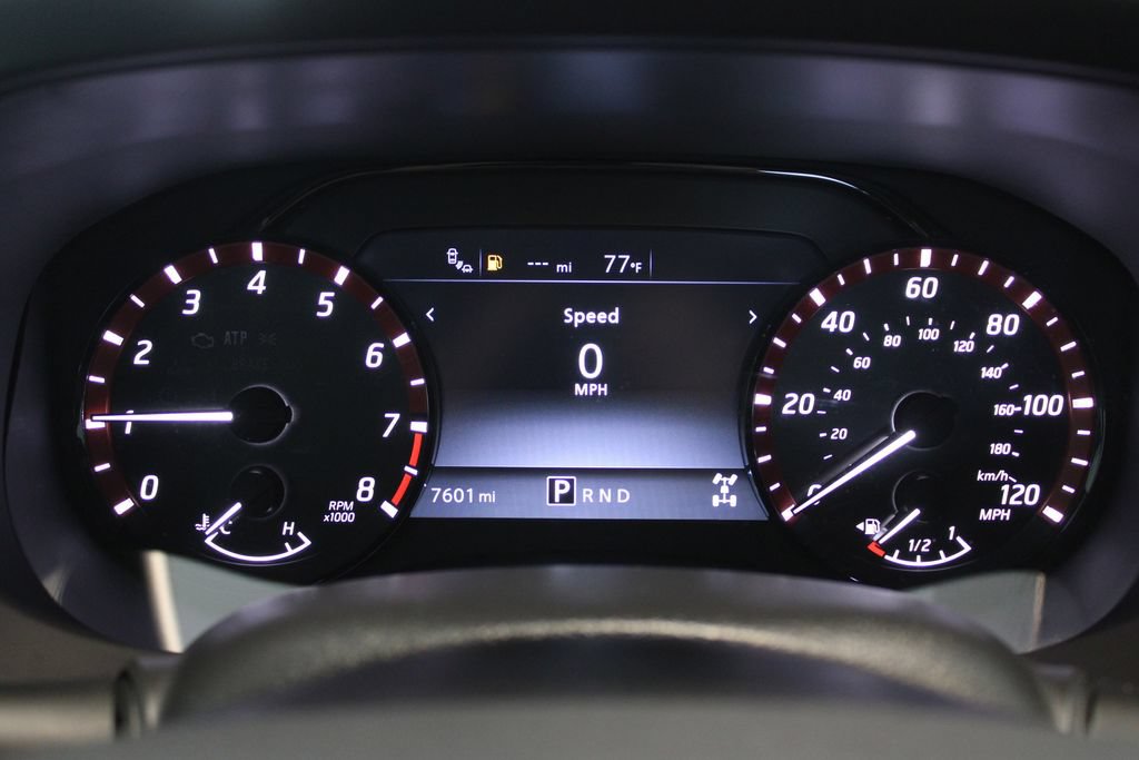 Used 2025 Nissan Frontier PRO-4X w/ Pro Convenience Package AWD/4WD image 5