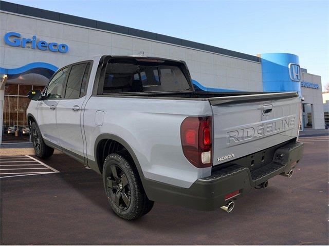 New 2026 Honda Ridgeline Black Edition image 3