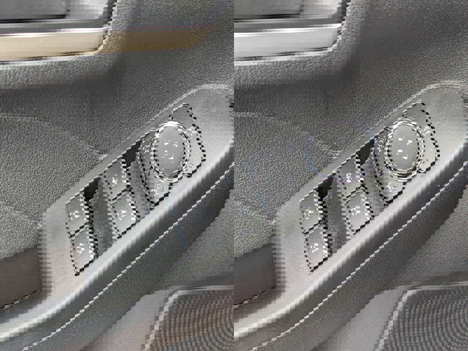 Used 2022 Ford Escape SE w/ SE Sport Appearance Package image 25