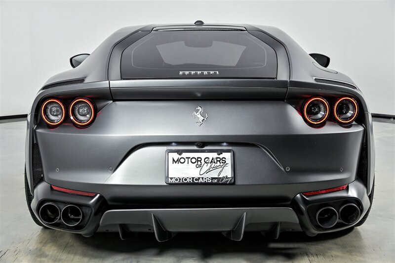 Used 2020 Ferrari 812 Superfast RWD image 8