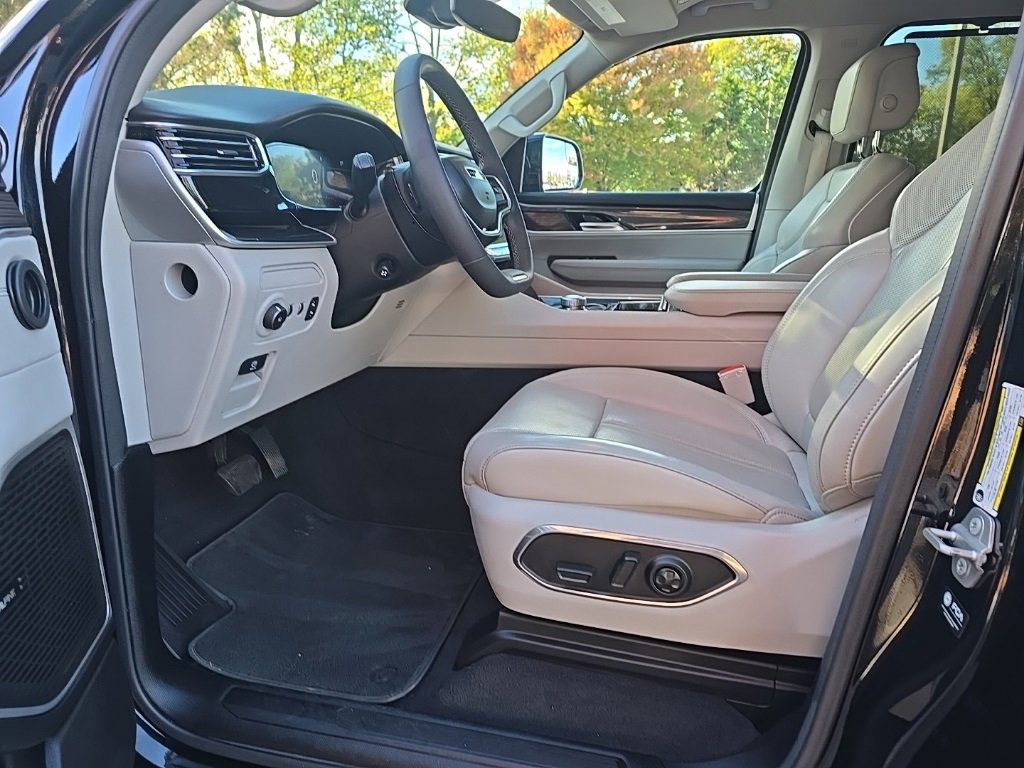 Used 2022 Jeep Wagoneer Series I w/ Convenience Group I image 18