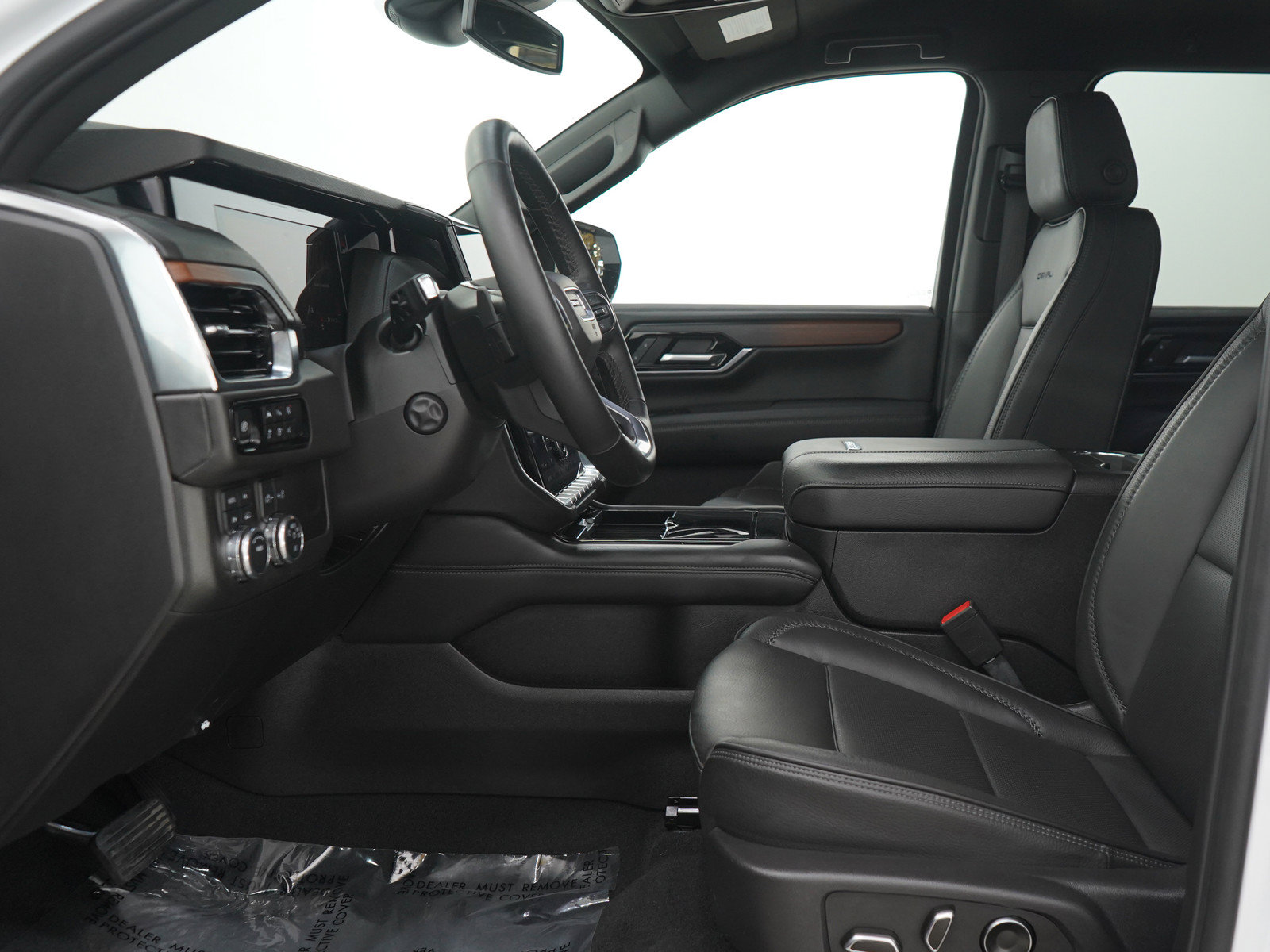 Used 2025 GMC Yukon XL Denali AWD/4WD image 24