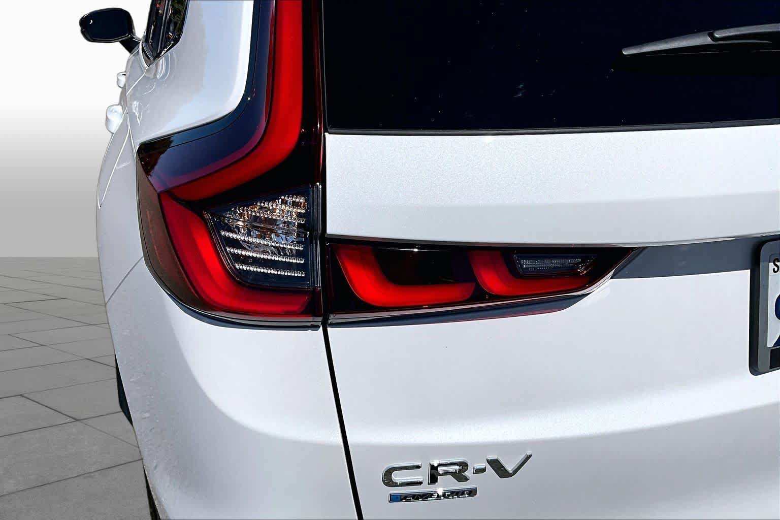 Used 2025 Honda CR-V Sport-L image 28