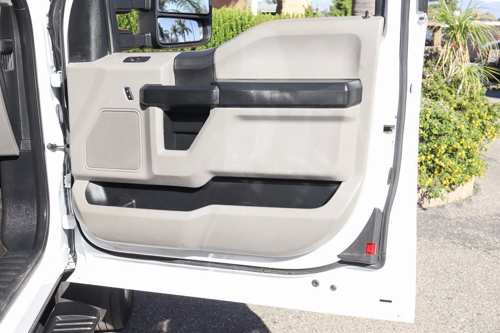 Used 2021 Ford F550 2WD SuperCab Super Duty image 40