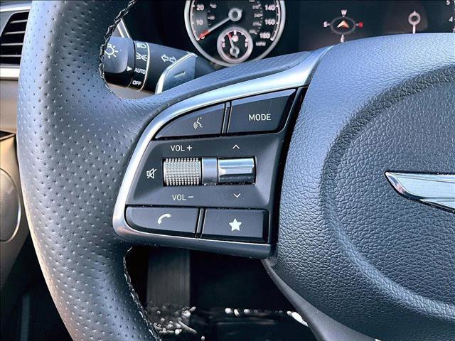 Used 2022 Genesis G70 2.0T w/ Prestige Package AWD/4WD image 20