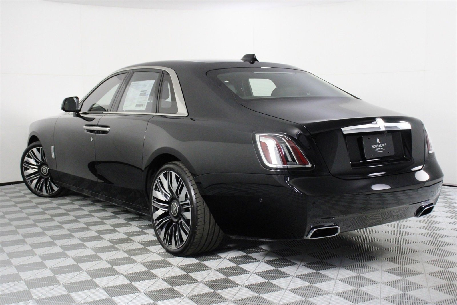 New 2026 Rolls-Royce Ghost video 2