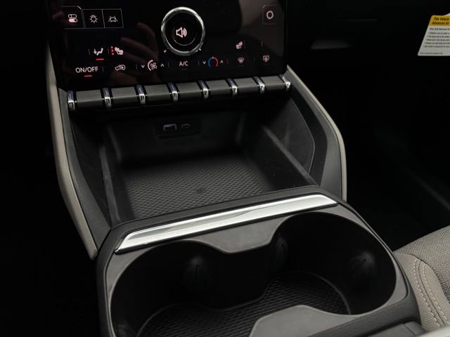 New 2026 GMC Terrain Elevation w/ Technology Package II AWD/4WD image 26