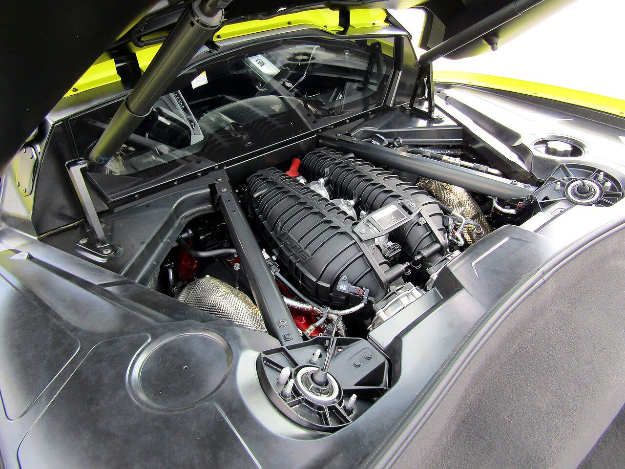 Used 2024 Chevrolet Corvette Z06 image 20