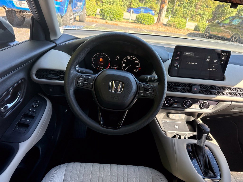 New 2027 Honda HR-V LX image 16
