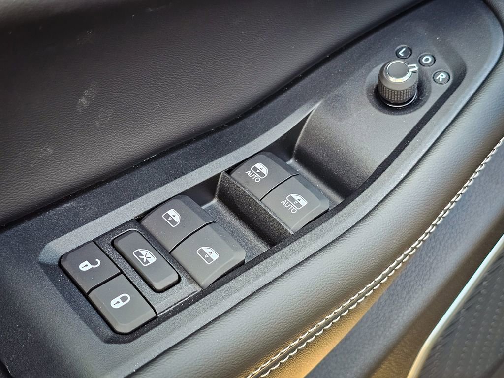 New 2026 Jeep Grand Cherokee L Limited image 11