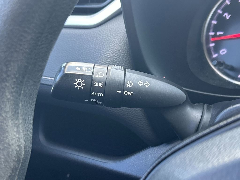 Used 2019 Toyota RAV4 XLE FWD image 28