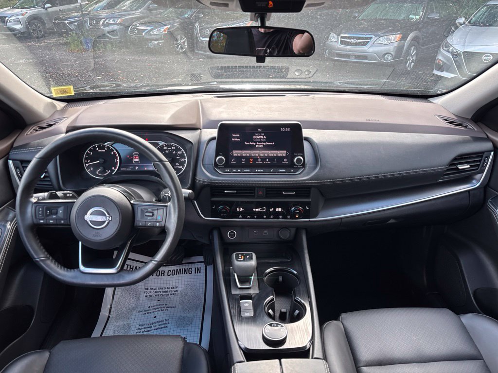 Certified 2023 Nissan Rogue SV w/ SV Premium B Package AWD/4WD image 17