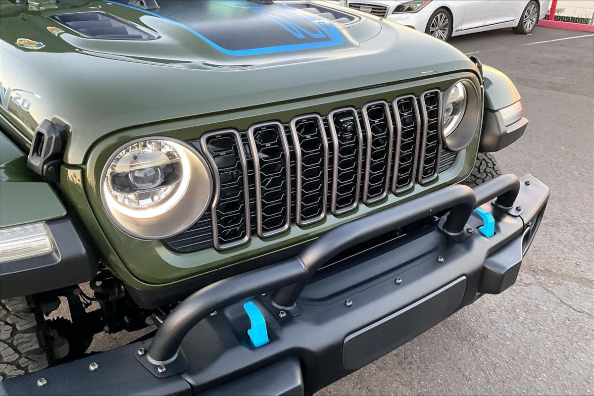 Used 2023 Jeep Wrangler Unlimited Rubicon 4xe AWD/4WD image 27