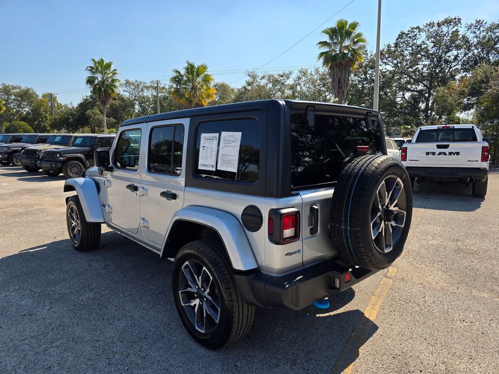 Used 2024 Jeep Wrangler Sport S image 4