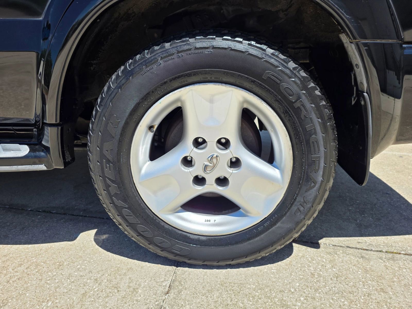 Used 2001 INFINITI QX4 2WD image 11