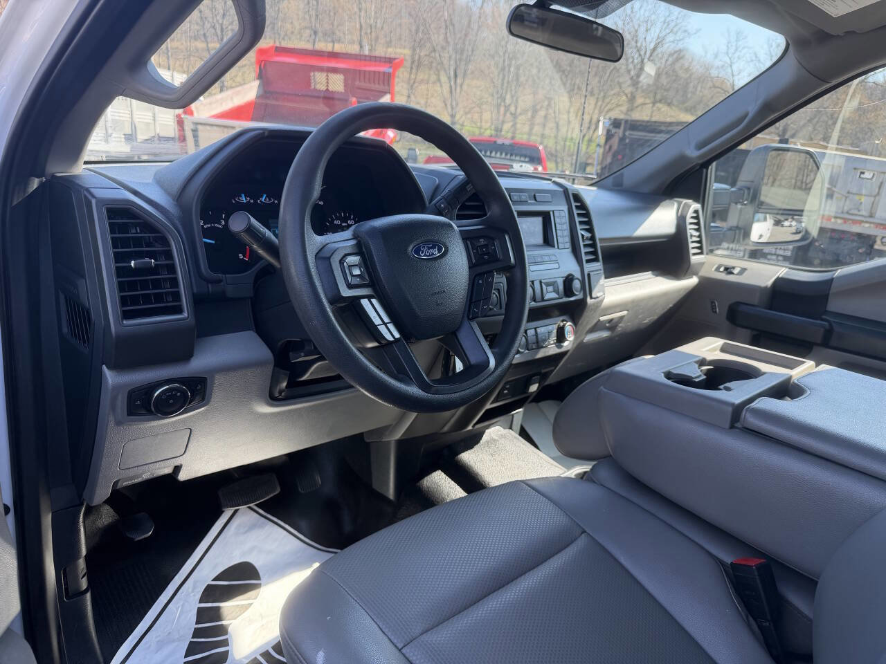 Used 2022 Ford F350 XL w/ Power Equipment Group image 17