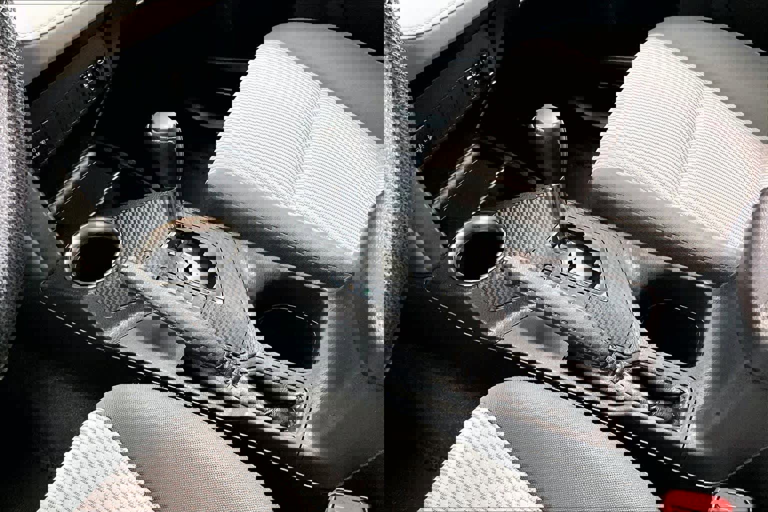 Used 2015 Toyota RAV4 LE image 20