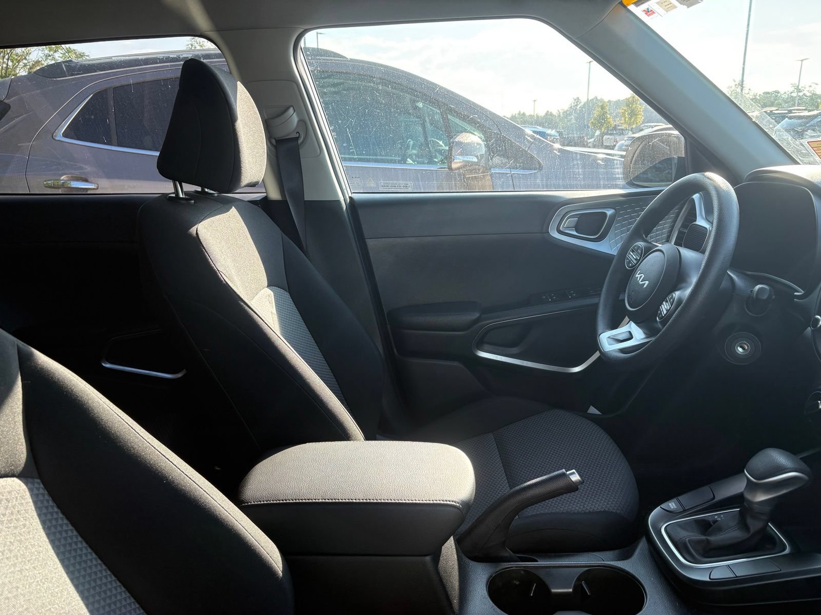 Used 2024 Kia Soul LX FWD image 9