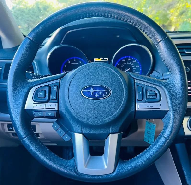 Used 2016 Subaru Legacy 2.5i Limited AWD/4WD image 12