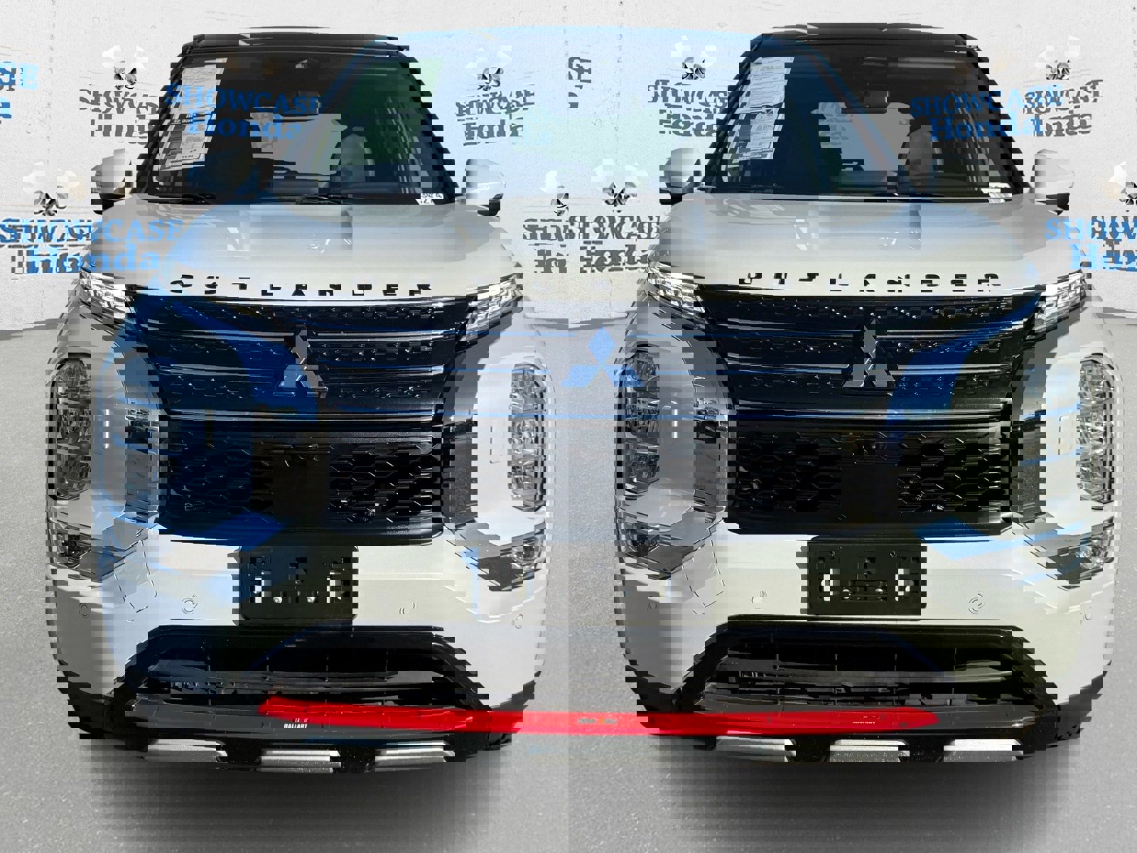 Used 2024 Mitsubishi Outlander 4WD Plug-In Hybrid image 6