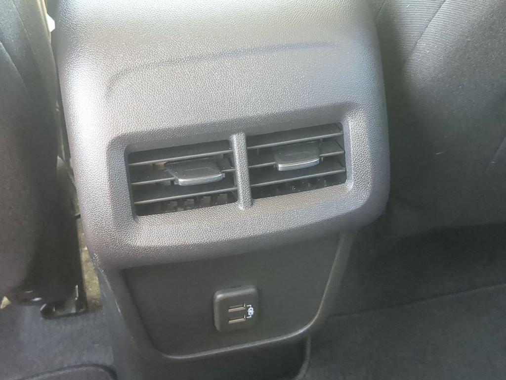 Used 2024 Chevrolet Equinox LS FWD image 25