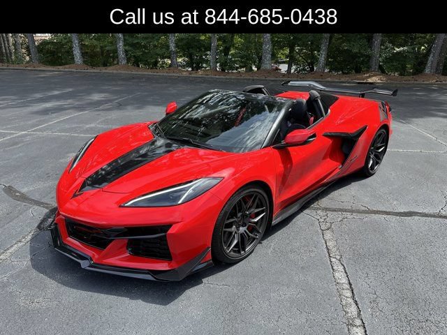 Used 2024 Chevrolet Corvette Z06 w/ Z07 Performance Package RWD image 4