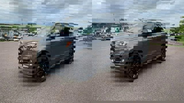 Used 2023 Ford Edge ST-Line image 6