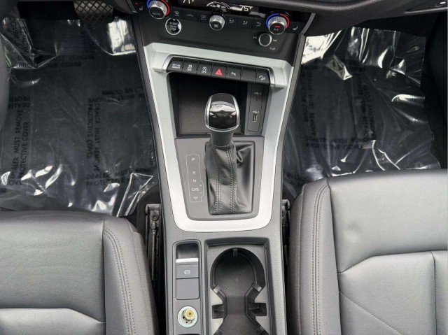 Certified 2021 Audi Q3 2.0T Premium w/ Convenience Package AWD/4WD image 16