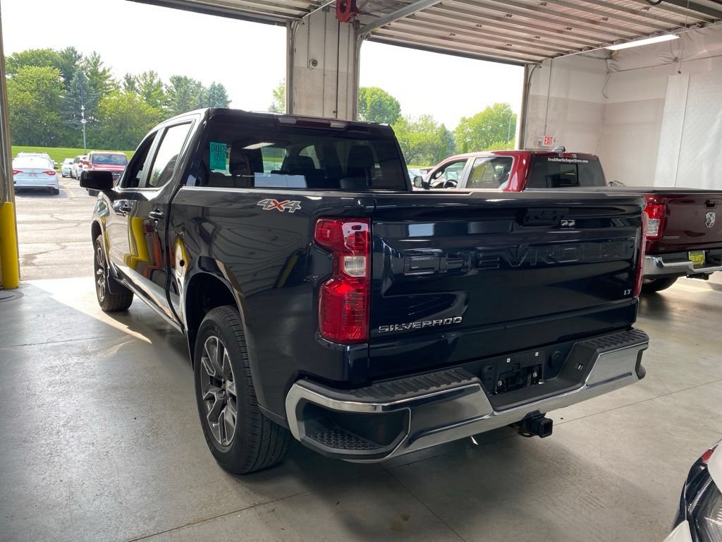 Used 2023 Chevrolet Silverado 1500 LT AWD/4WD image 3