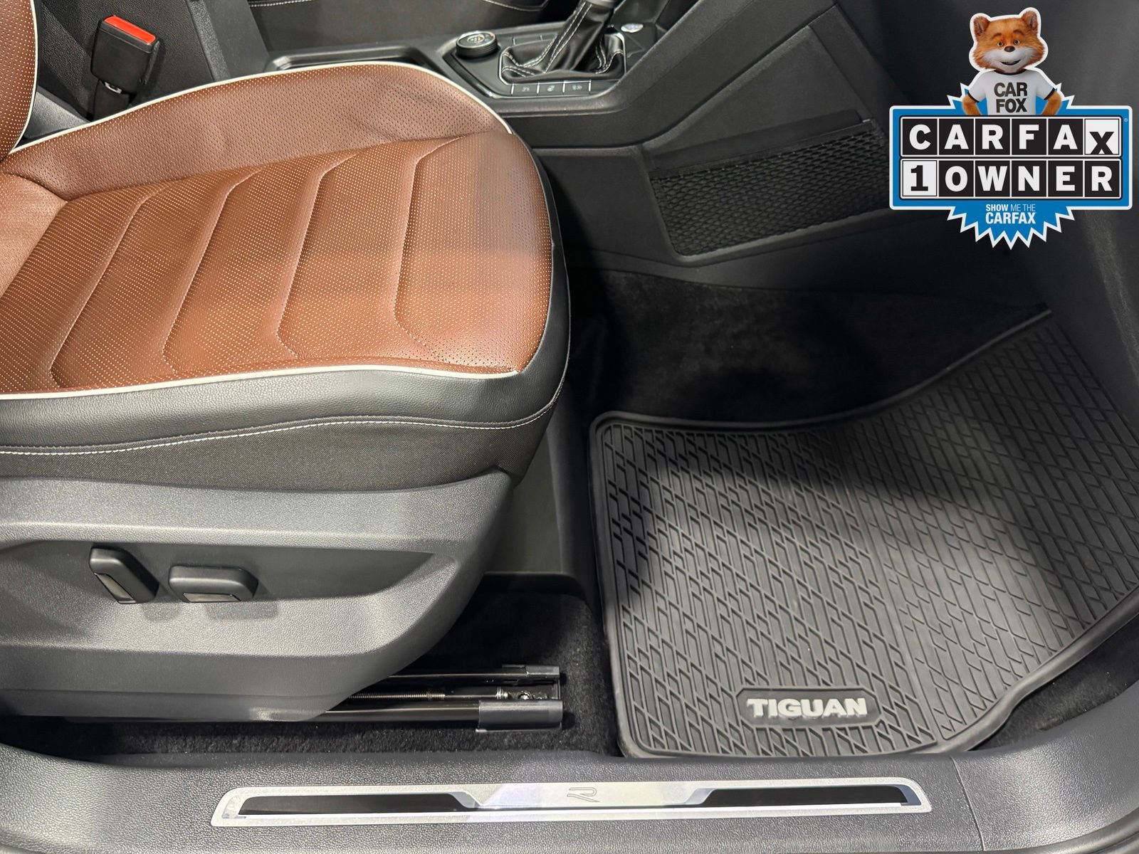 Used 2024 Volkswagen Tiguan SEL R-Line AWD/4WD image 58