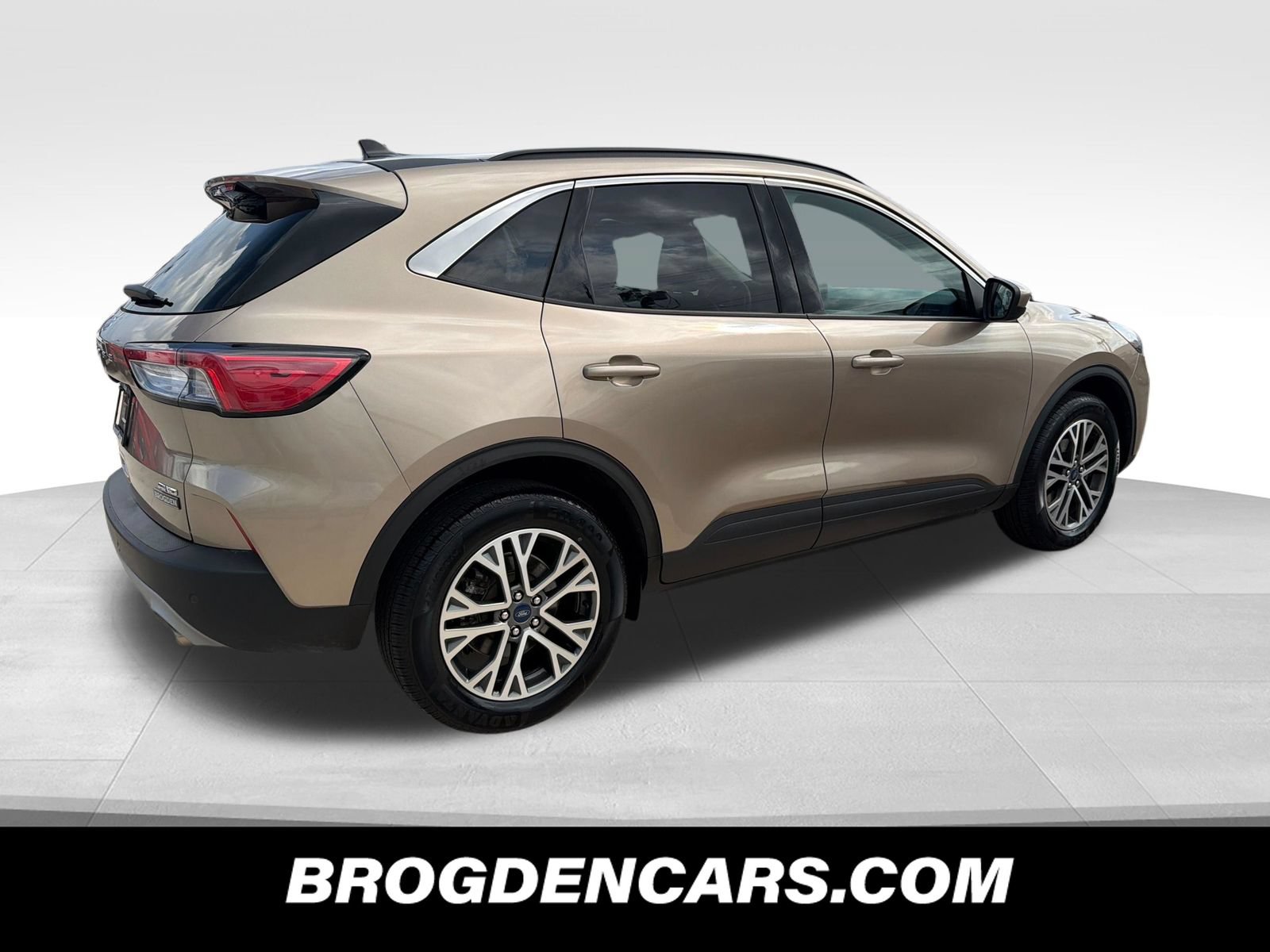 Used 2021 Ford Escape SEL AWD/4WD image 3