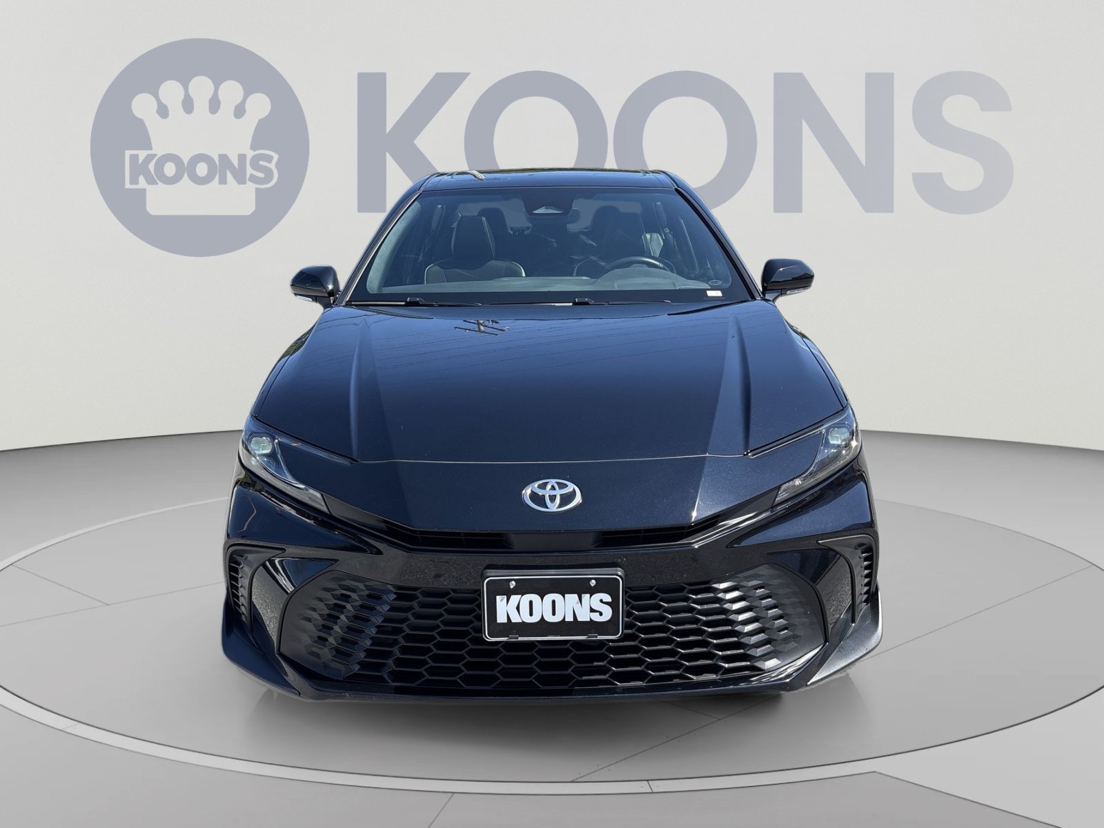 Used 2025 Toyota Camry SE w/ Multimedia Upgrade Package FWD image 11