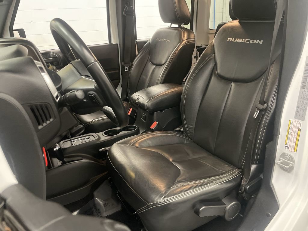 Used 2016 Jeep Wrangler Unlimited Rubicon AWD/4WD image 10