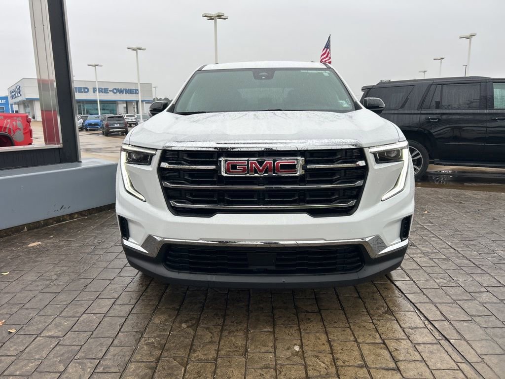 Used 2025 GMC Acadia Elevation image 2