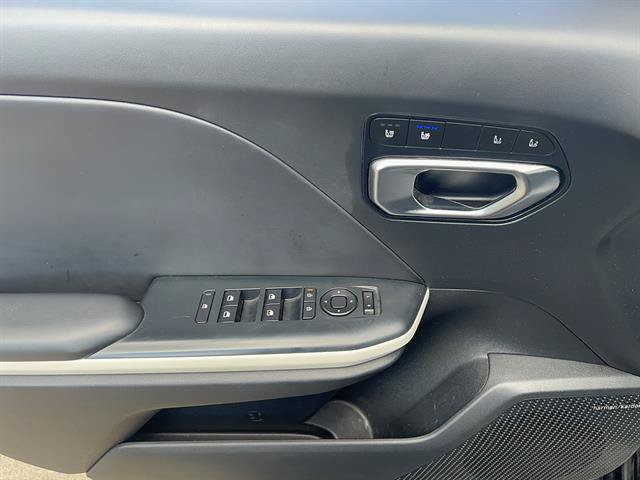 Used 2025 Kia K4 GT-Line w/ GT-Line Premium Package FWD image 9