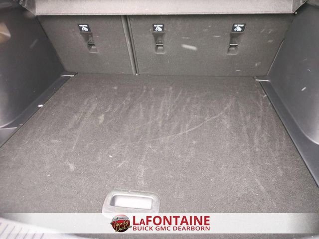 Used 2025 Buick Envista Sport Touring image 23