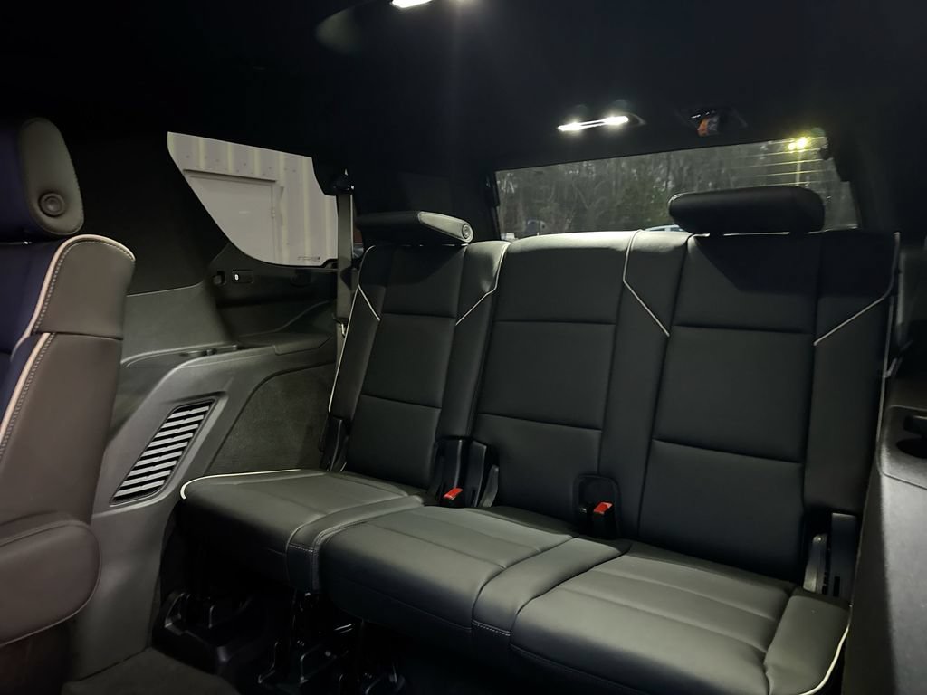 Used 2025 Cadillac Escalade Sport AWD/4WD image 30