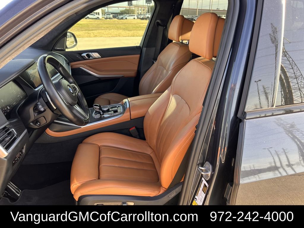Used 2022 BMW X7 M50i w/ Cold Weather Package image 24