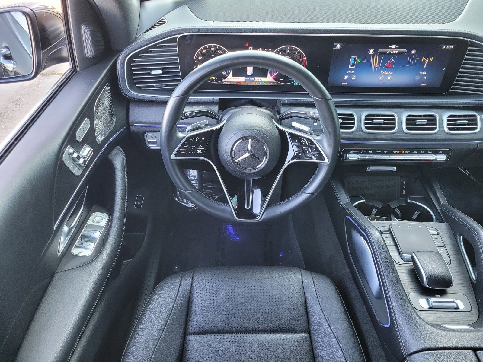 Used 2024 Mercedes-Benz GLS 450 4MATIC image 11