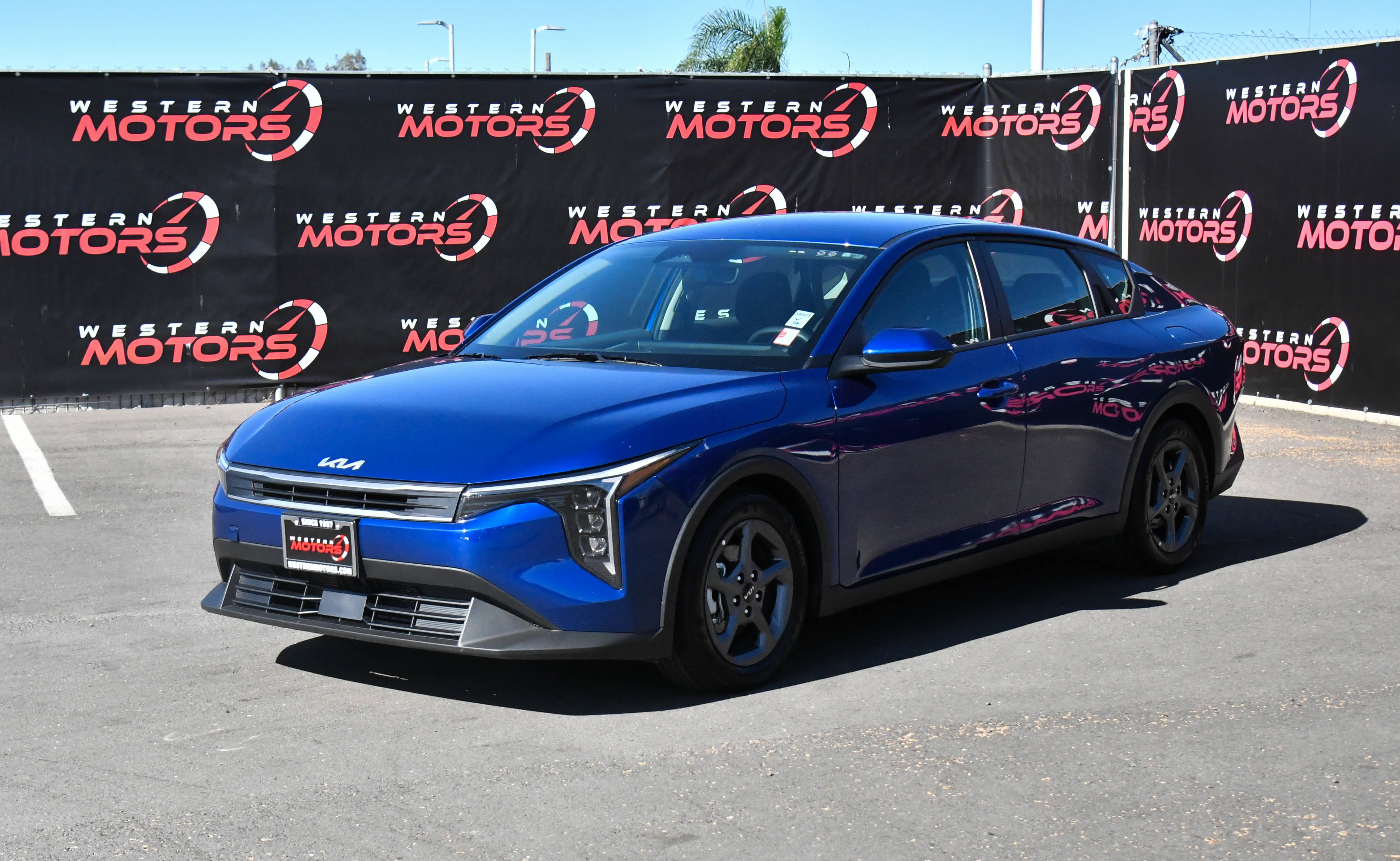 Used 2025 Kia K4 FWD image 3