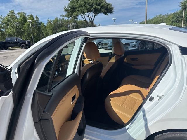 Used 2023 Nissan Sentra SV w/ SV Premium Package FWD image 15