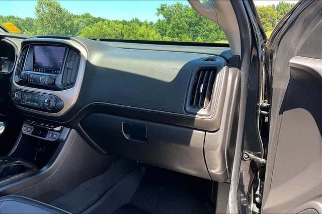 Used 2022 GMC Canyon Denali w/ Denali Black Edition Package AWD/4WD image 26