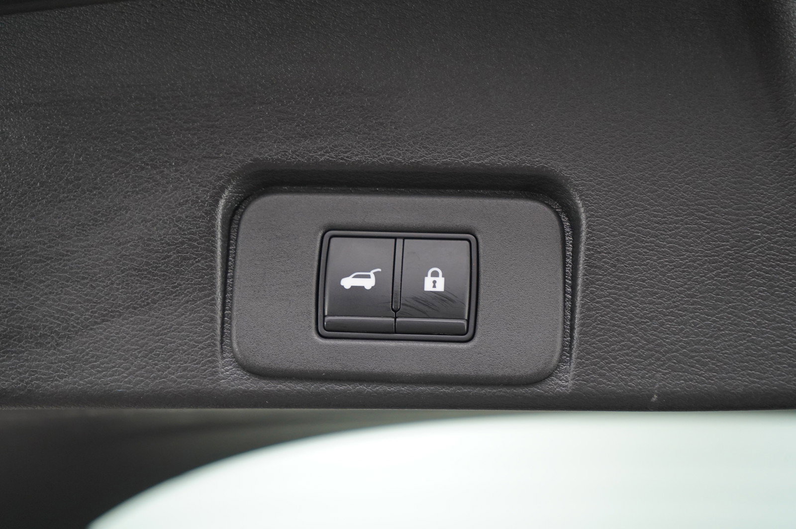 Used 2022 Nissan Rogue Platinum w/ Head-Up Display Package image 17