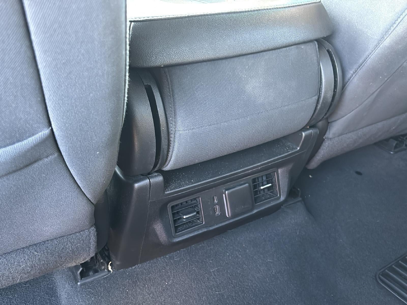 Used 2023 Chevrolet Silverado 1500 LT AWD/4WD image 10