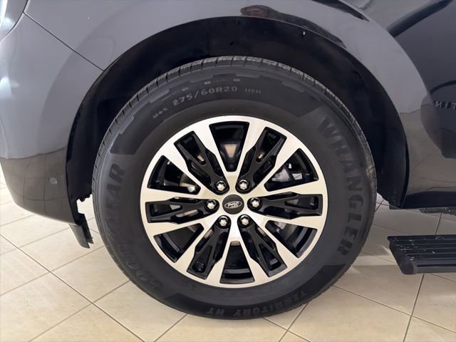Used 2025 Ford Expedition Platinum AWD/4WD image 37