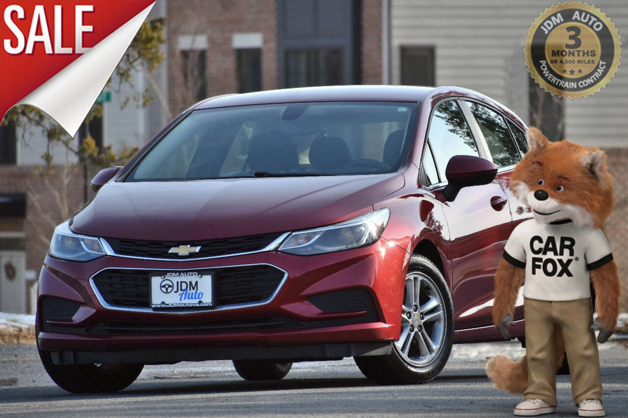 Used 2017 Chevrolet Cruze LT FWD image 1
