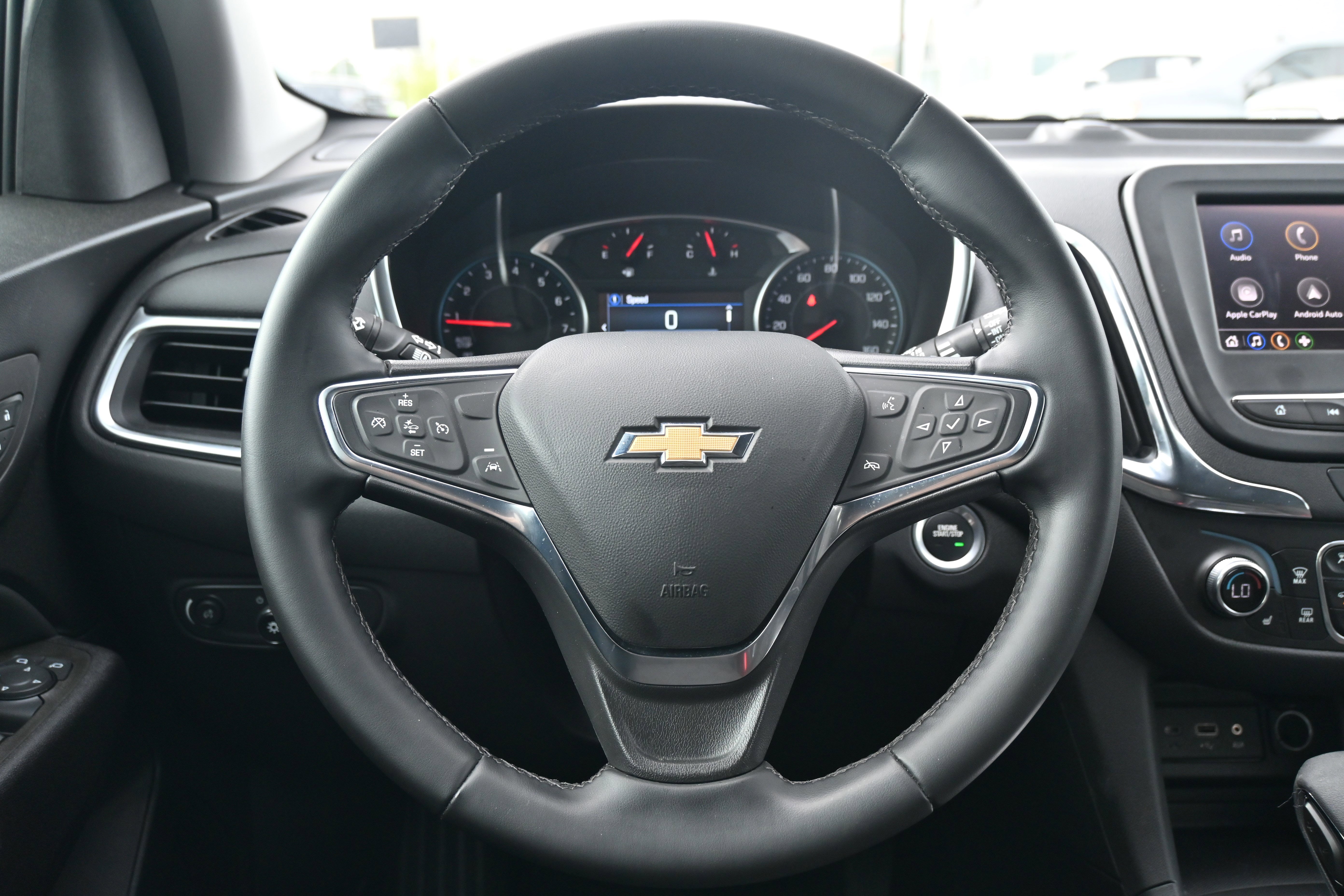 Used 2024 Chevrolet Equinox LT image 18