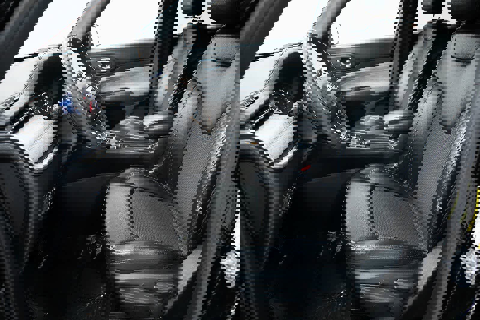 Used 2023 Jeep Compass Latitude image 16